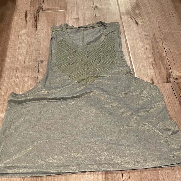 Olive green with gold reflection tank - Picture 3 of 7